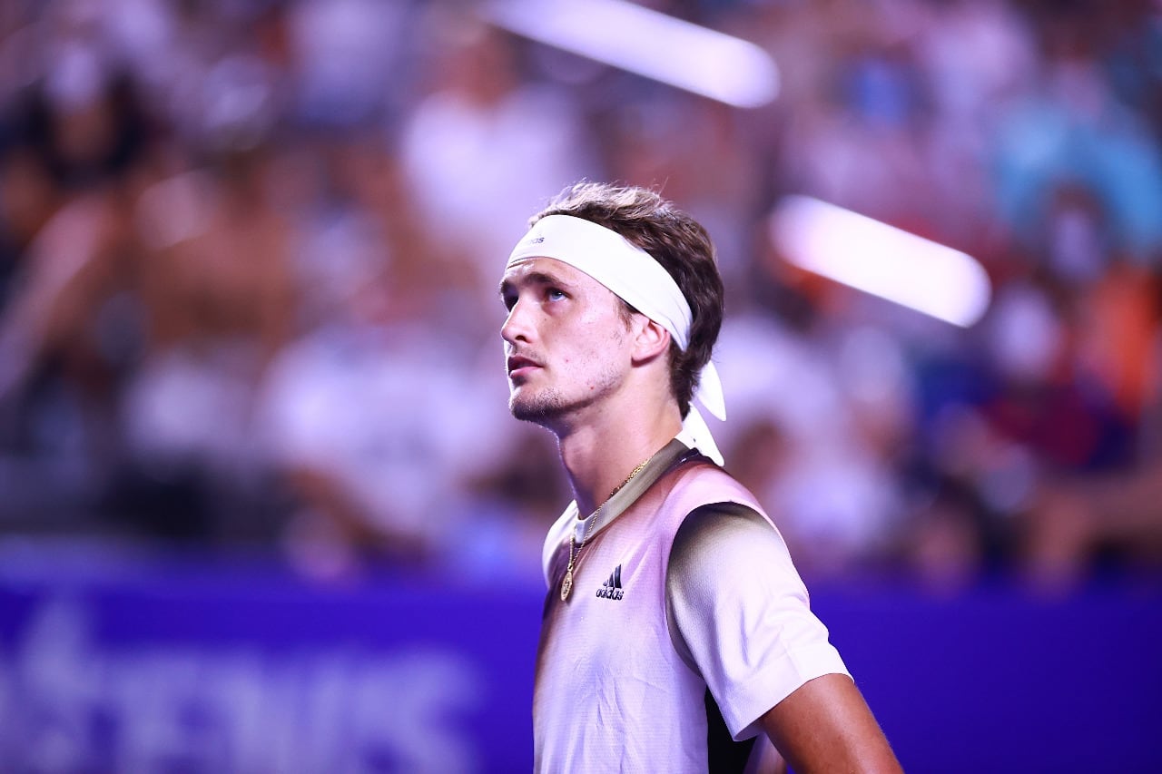 Zverev no podrá defender el título de singles por su escandalosa reacción