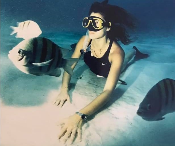 Audrey Mestre, la apneísta que inspiró la película de Netflix "Sin aliento". Imagen: Facebool Pipin Ferreras