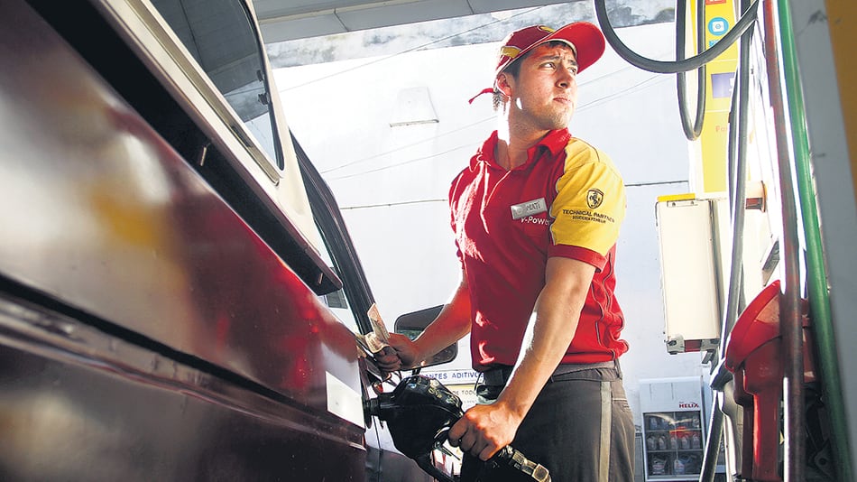 El litro de nafta súper trepó a 24,68 pesos y la V Power a 28,97 pesos.