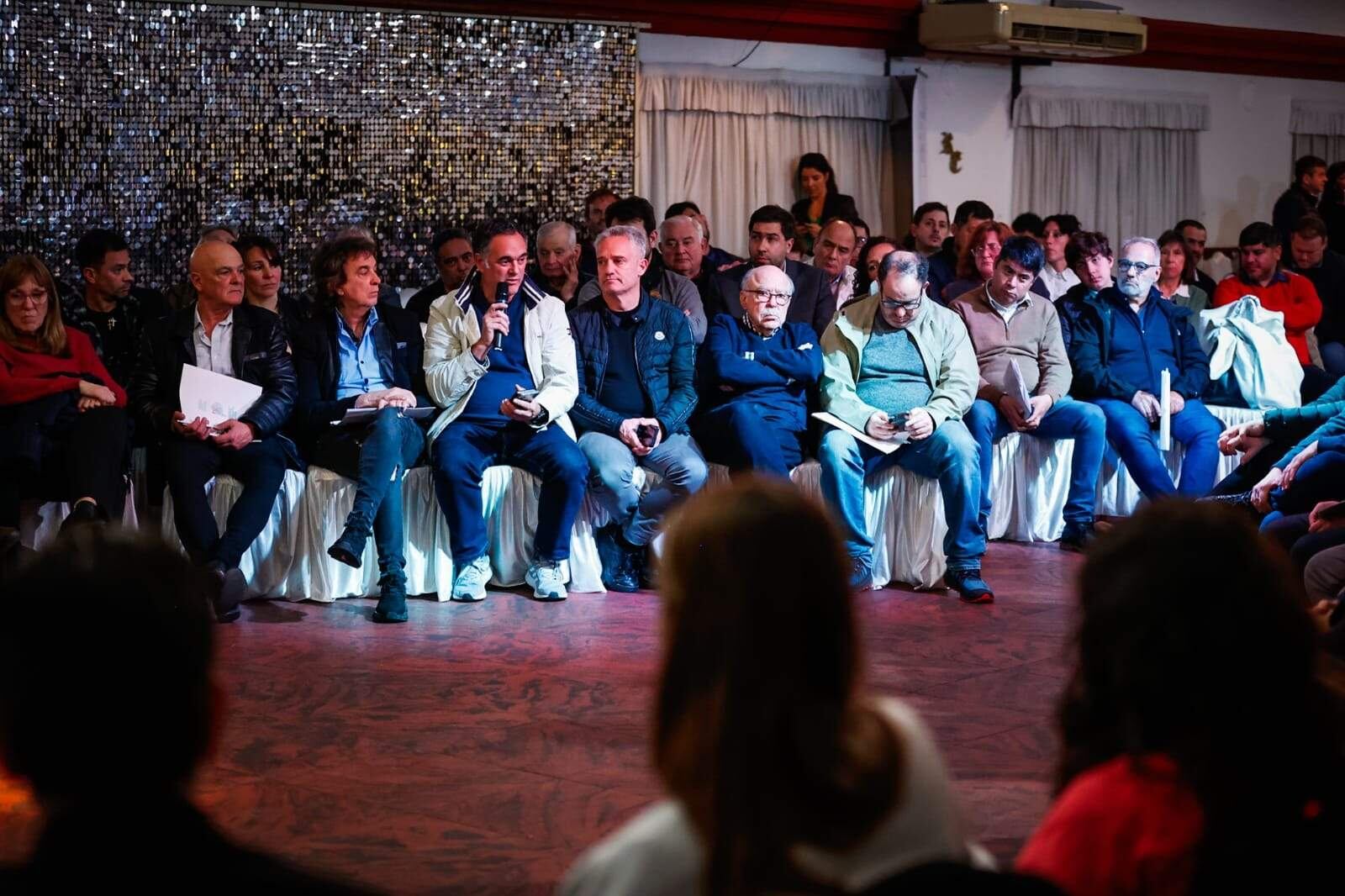 La convocatoria fue con motivo del Día de la Empresaria y el Empresario Nacional.