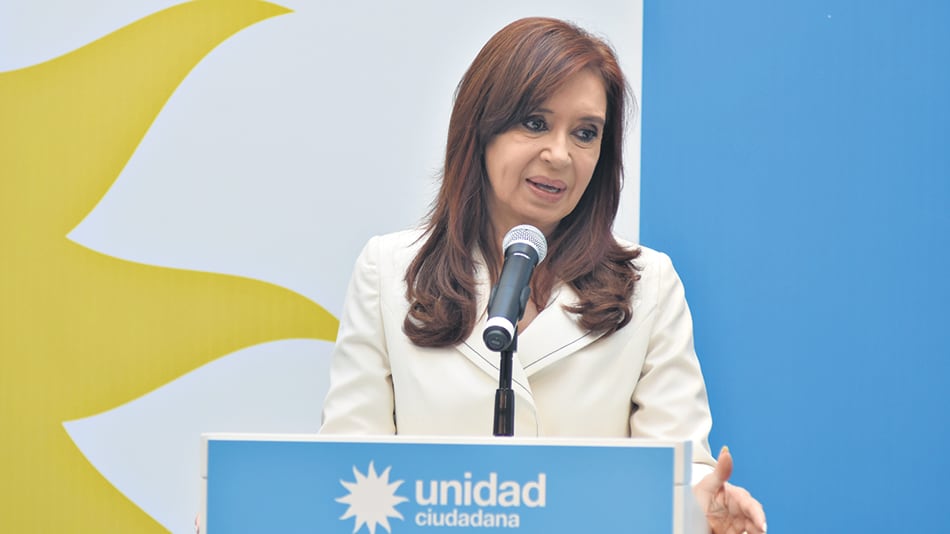 La ex presidenta Cristina Fernández respondió preguntas de medios nacionales e internacionales.