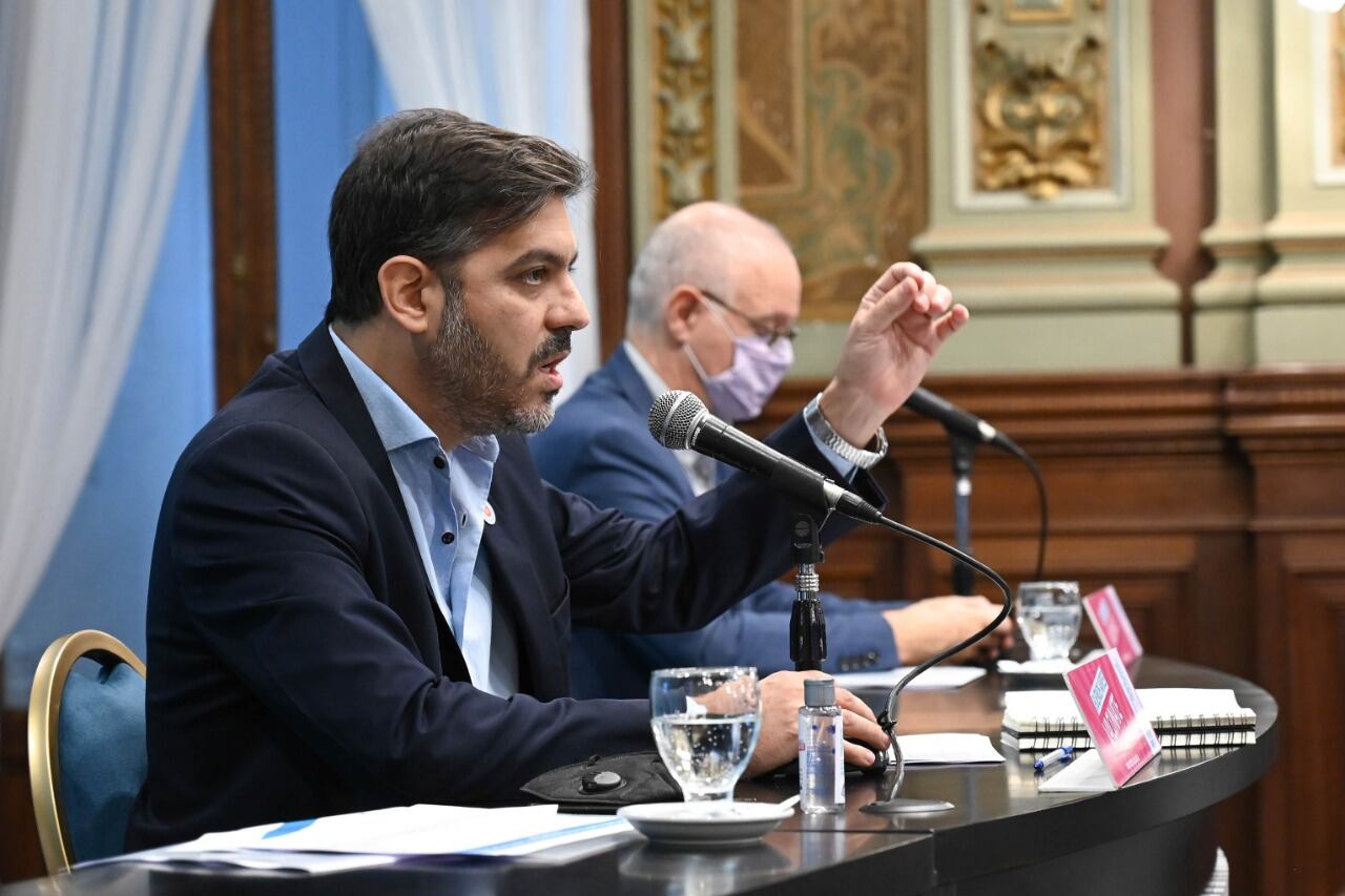 Bianco y Gollán, ayer en conferencia de prensa.