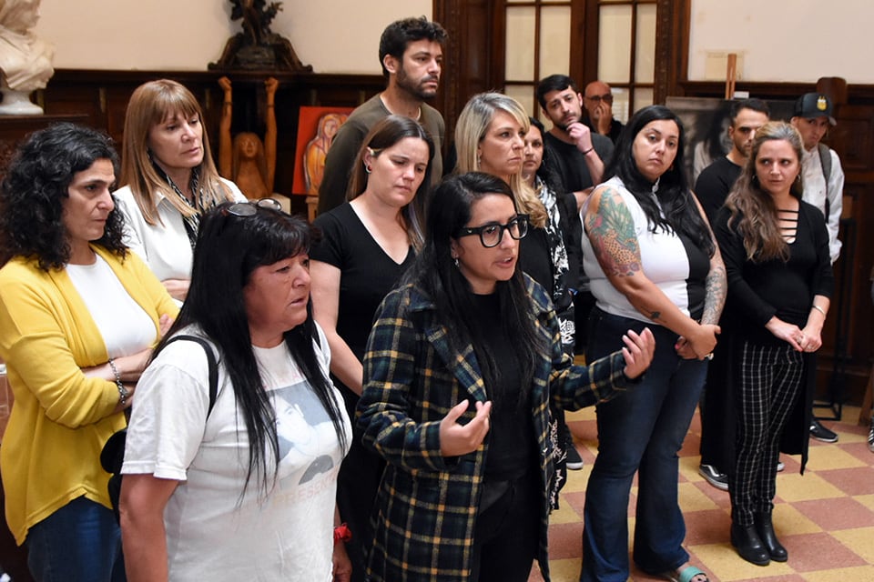 La mamá y la hermana de Jonatan estuvieron en el Concejo para reclamar celeridad. 