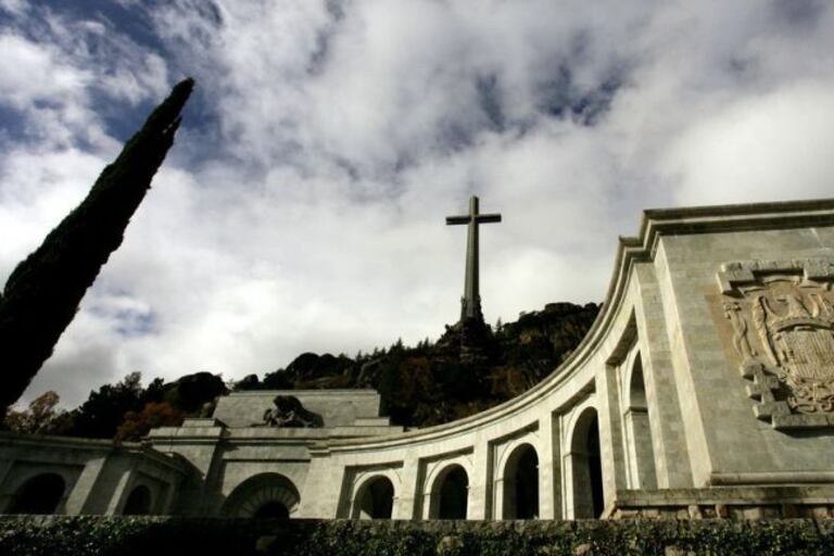 Los prisioneros de la Guerra Civil Española fueron obligados a construir el Valle de los Caídos.