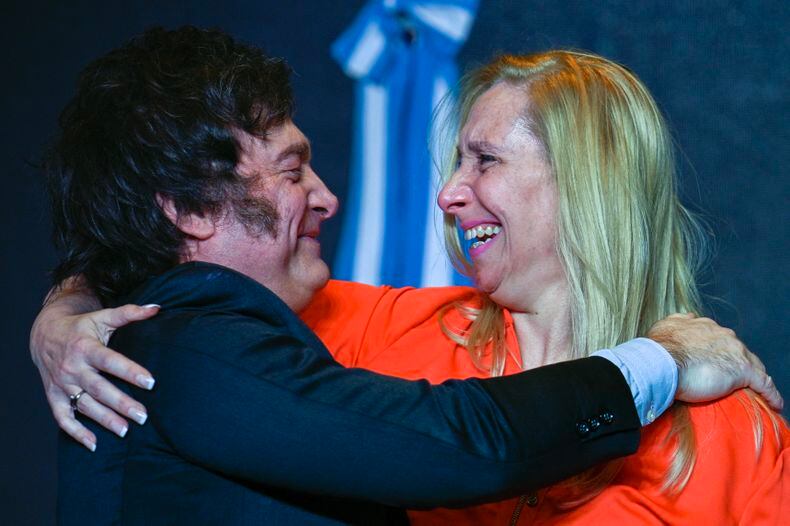 Javier Milei y su hermana, Karina "El Jefe".