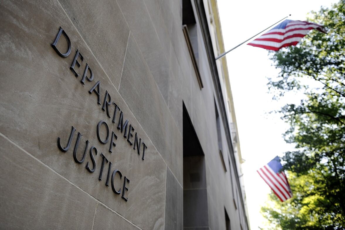 La empresa Arthur Grand, sancionada por los departamentos de Justicia y Trabajo de EE.UU.