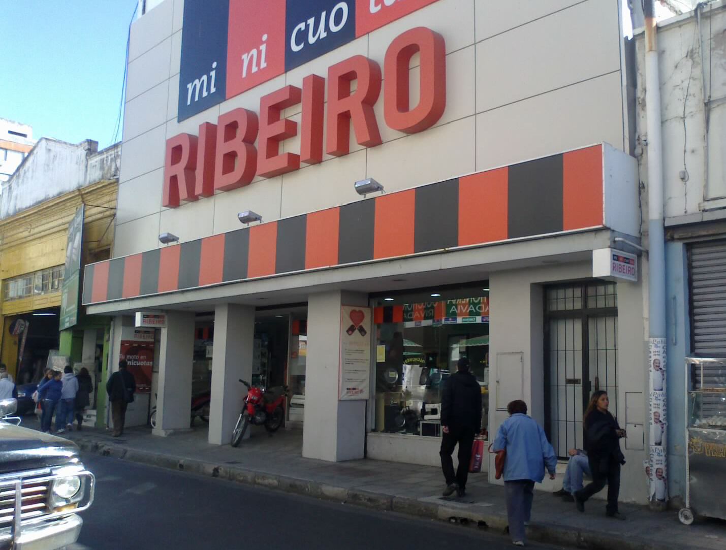 El segmento retail cayó 37 por ciento en abril.
