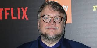 "Pinocho es un alma inocente con un padre indiferente que se embarca en un viaje extraordinario", dijo Del Toro.