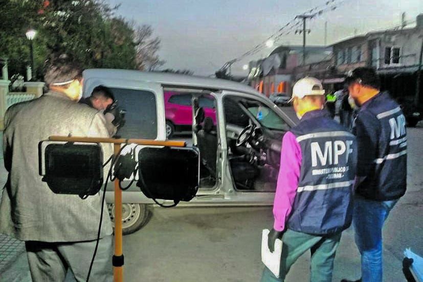 Se encontraron manchas que reaccionaron al luminol en un vehículo secuestrado.