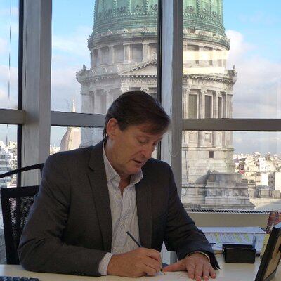 Torello, el diputado que tuiteó un comentario misógino.