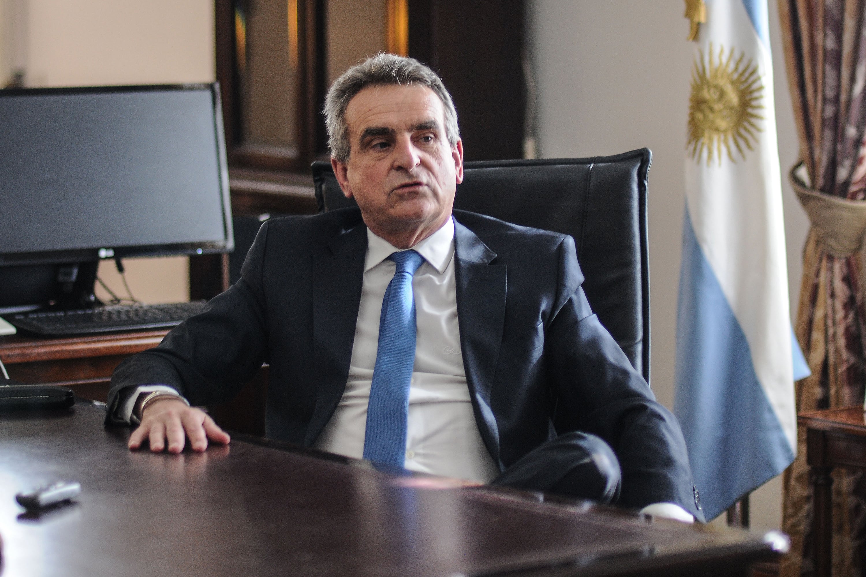 El jefe de Gabinete y precandidato a vicepresidente de Unión por la Patria (UxP), Agustín Rossi.
