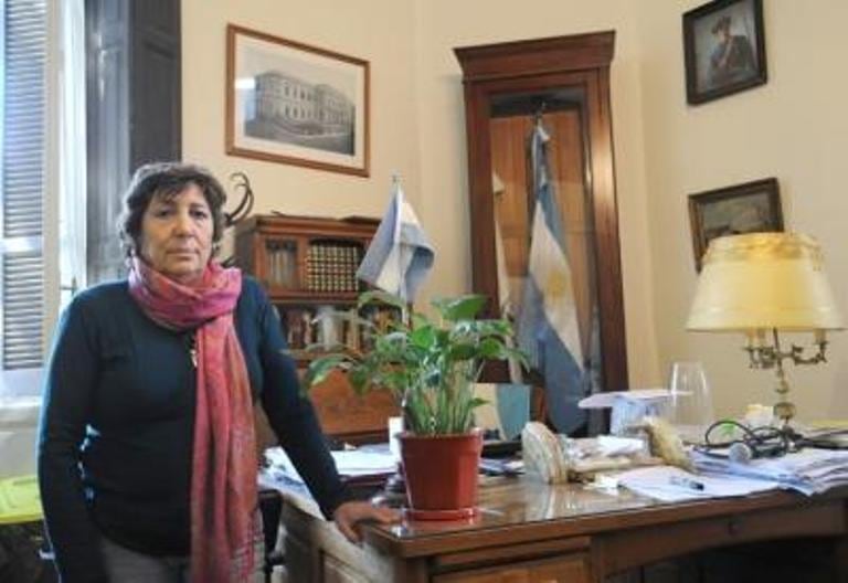 Papalardo cumplió 40 años en la docencia y nunca tuvo sumarios administrativos.