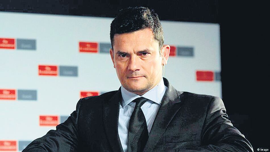 “El juez Moro refuerza el carácter político de los procesos”, señala la defensa de Lula.