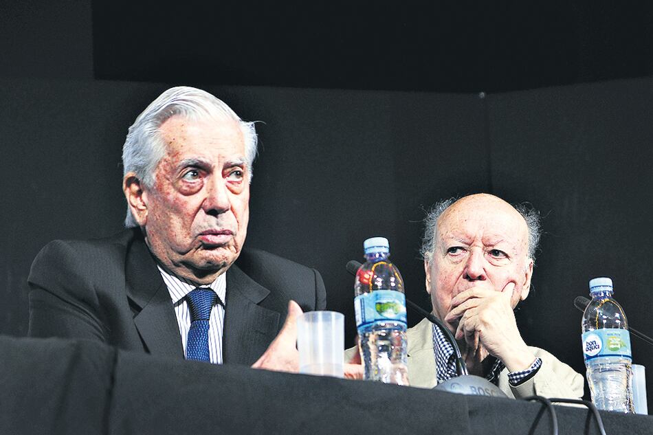 En una noche sin WhatsApp, hubo referencias a la tecnología.