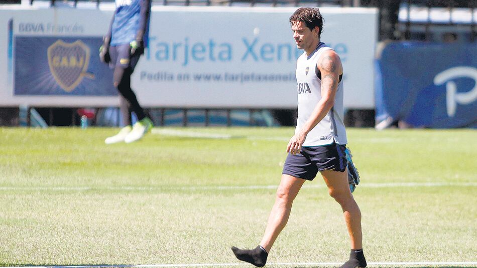 Fernando Gago quiere jugar ya, pero Guillermo prefiere evaluar su estado futbolístico.