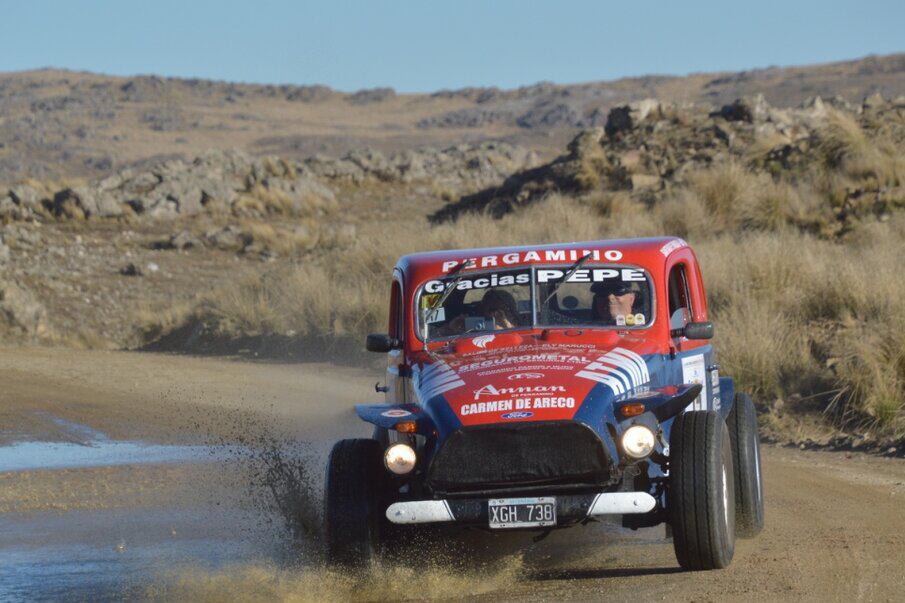 Cupé Ford del 37, de la familia Parodi.