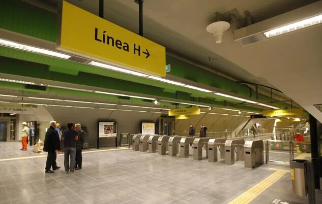 Los cambios apunta a garantizar una mejor circulación por la estación, al transformarla en un espacio más cómodo, ordenado y con mayor iluminación, indicaron oficialmente