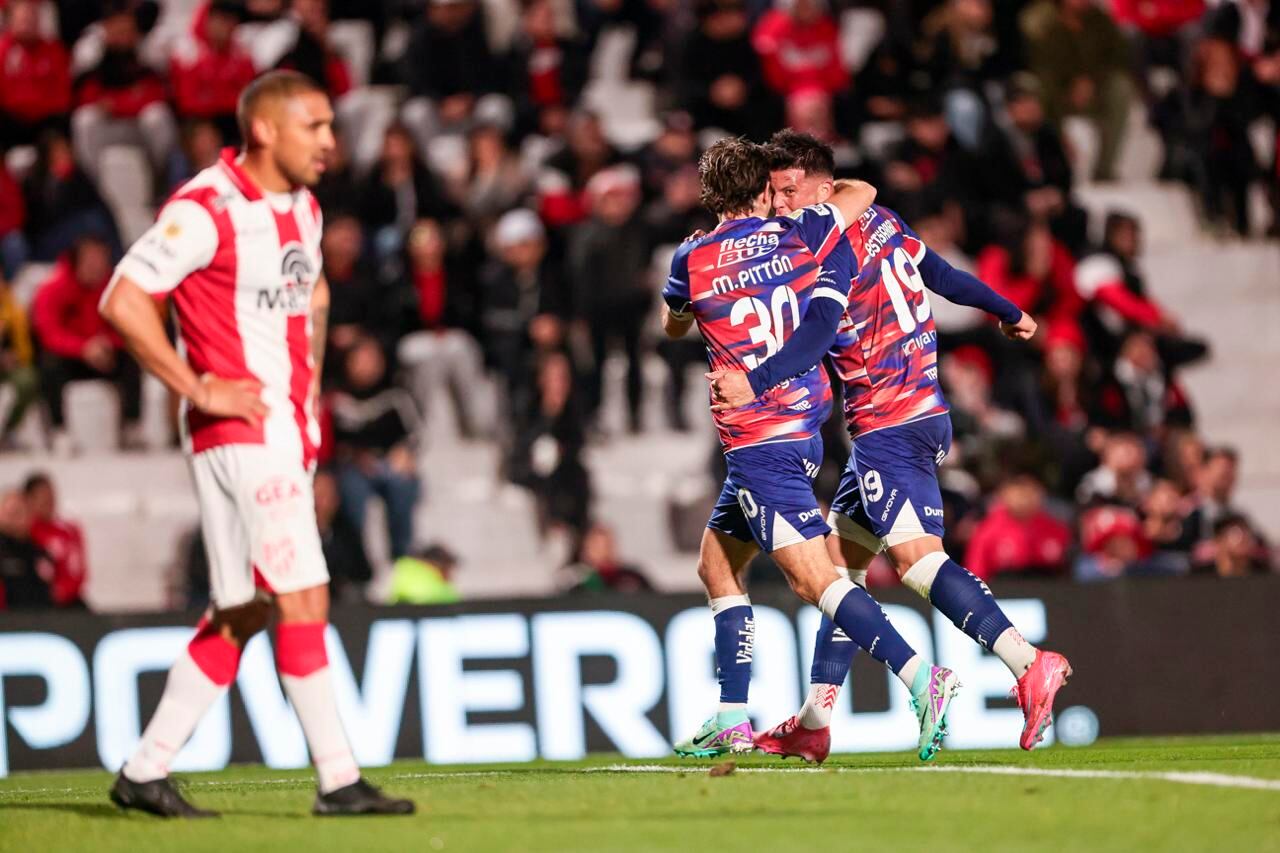 Pittón celebra con Estigarribia el primero de su cosecha