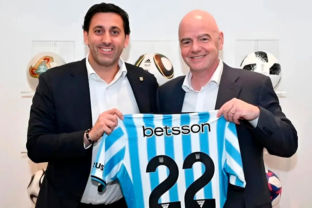Milito e Infantino, sonrientes