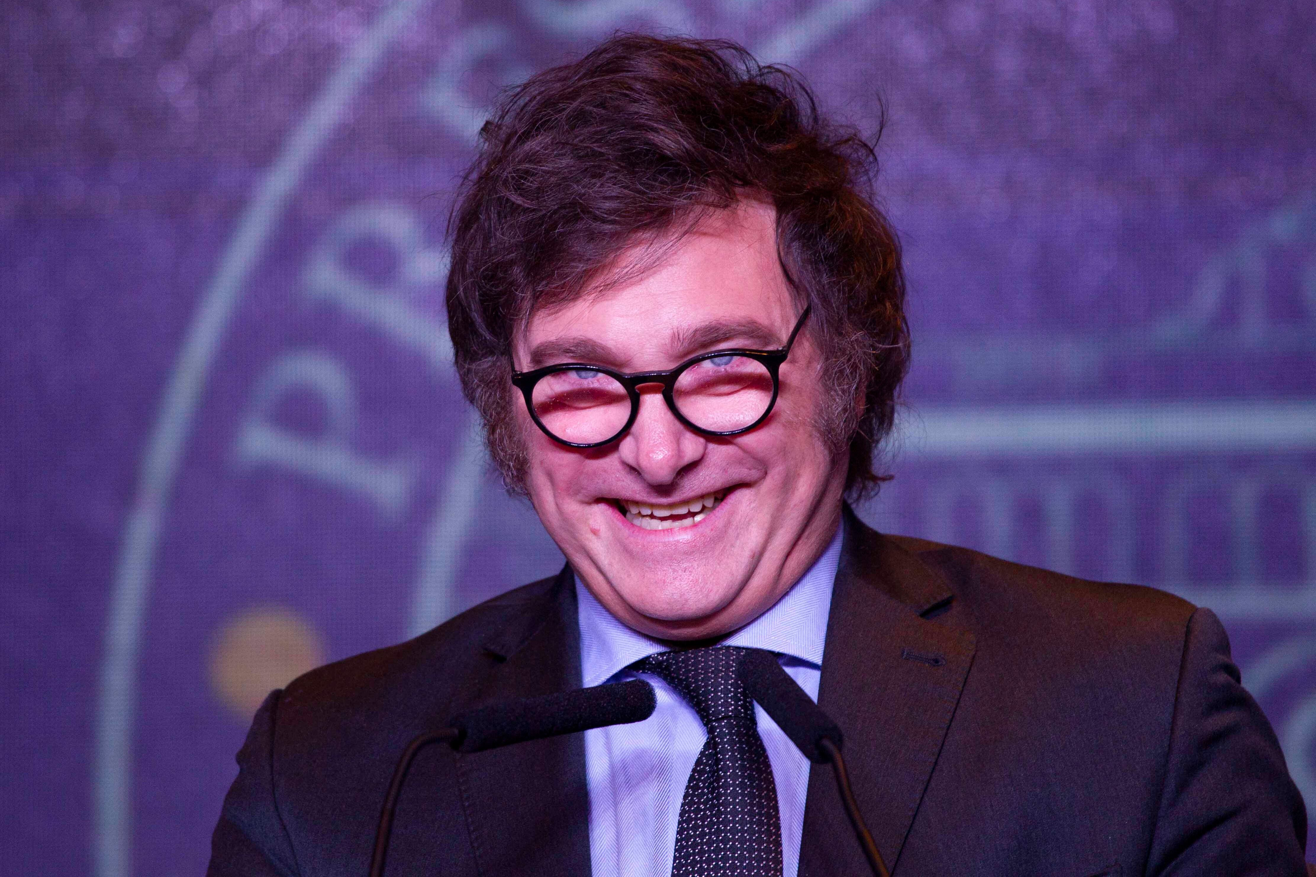 Javier Milei buscar forzar el ingreso de las SAD al fútbol argentino.