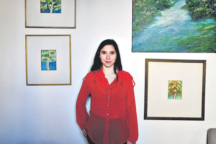 Paredes forma parte de un colectivo teatral independiente y ahora estrena en el circuito oficial.