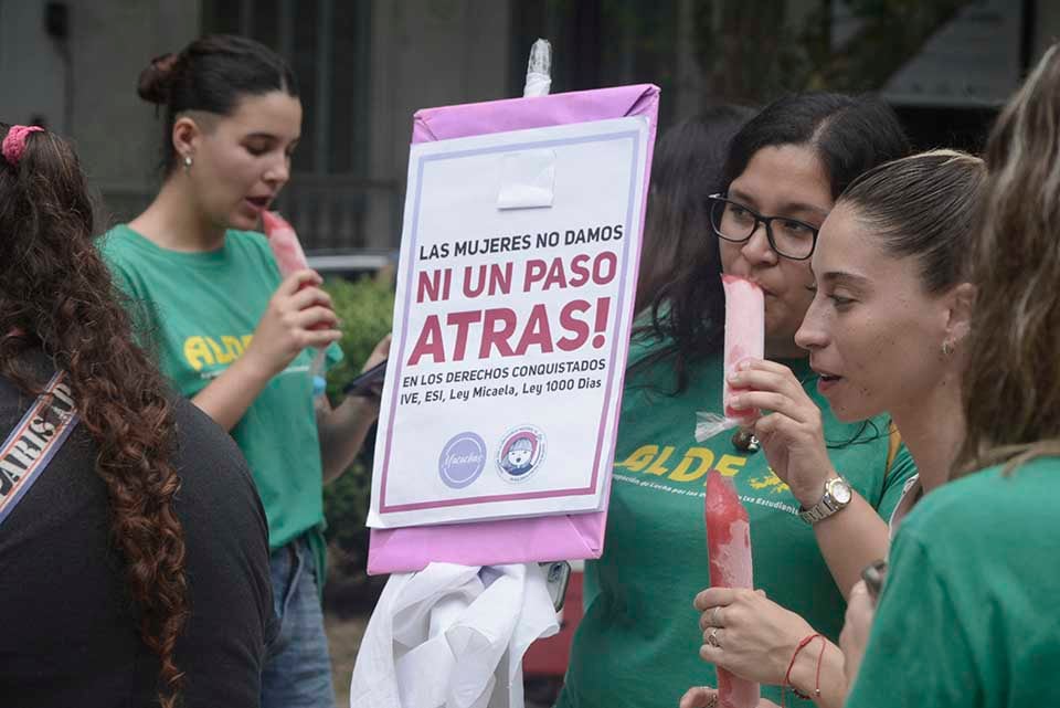 Durante la movilización se leyeron reclamos a "todos los gobiernos".
