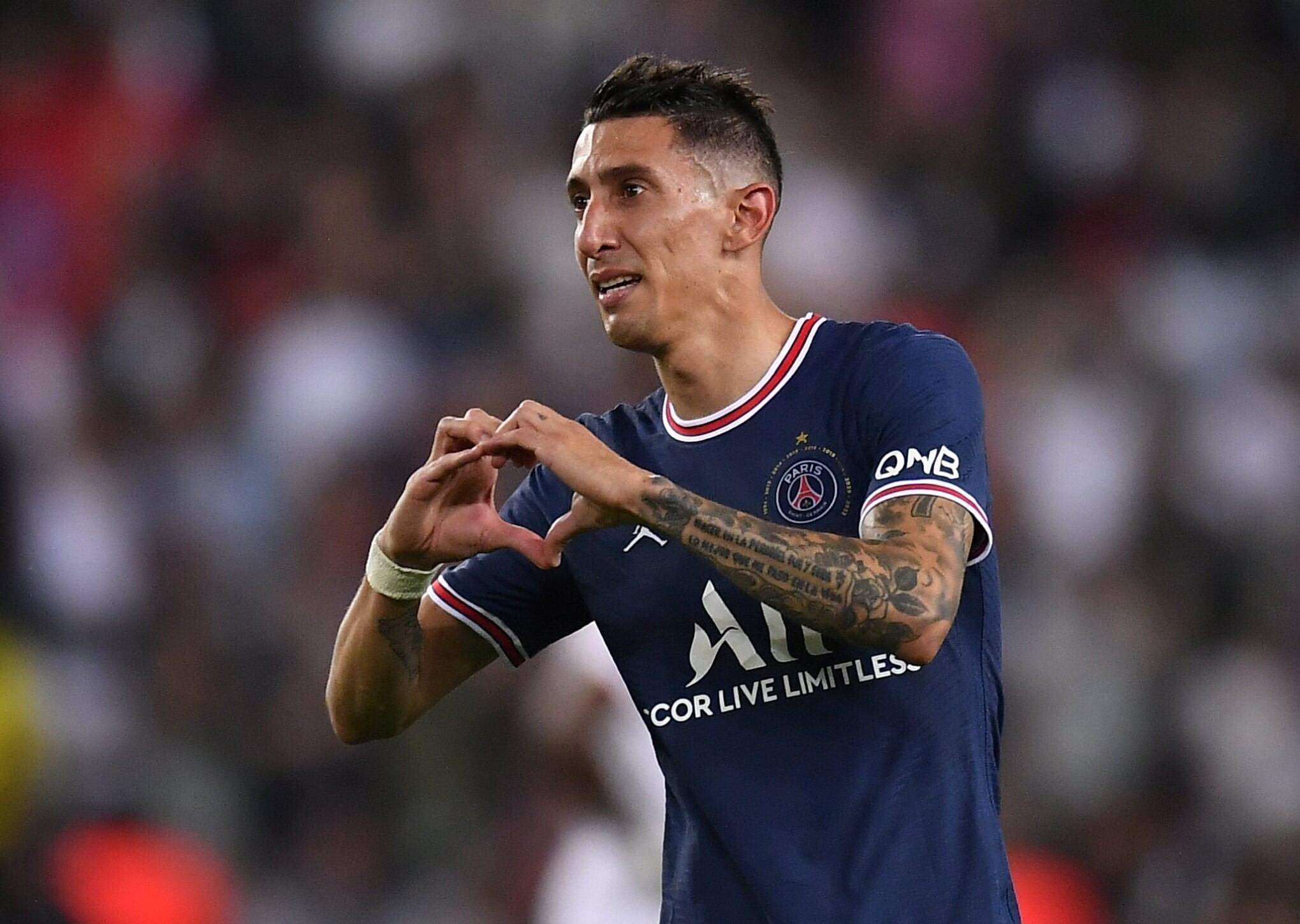 "Fideo" Di María y su caractéristico festejo tras anotar su último tanto en el club.