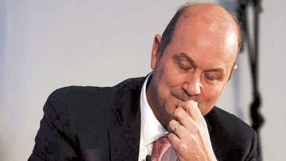 Federico Sturzenegger tuvo que asumir una caída de 1000 millones de dólares de las reservas por pagos de deuda. Quedaron en 50.915 millones.