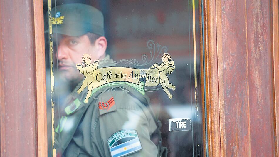 El operativo Café de los Angelitos fue difundido como un caso resonante, pero las cifras presentadas quintuplicaban la realidad y no coincidían en su origen.