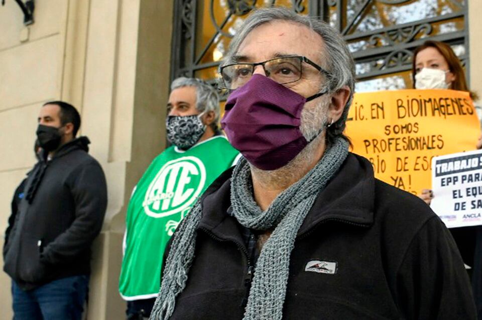 "Hay que actuar antes de que peguen los saltos de crecimiento", dijo Terés.