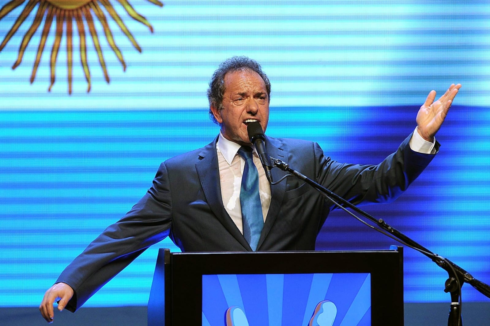 El diputado nacional, Daniel Scioli, aseguró que competirá en las primarias del 11 de agosto.