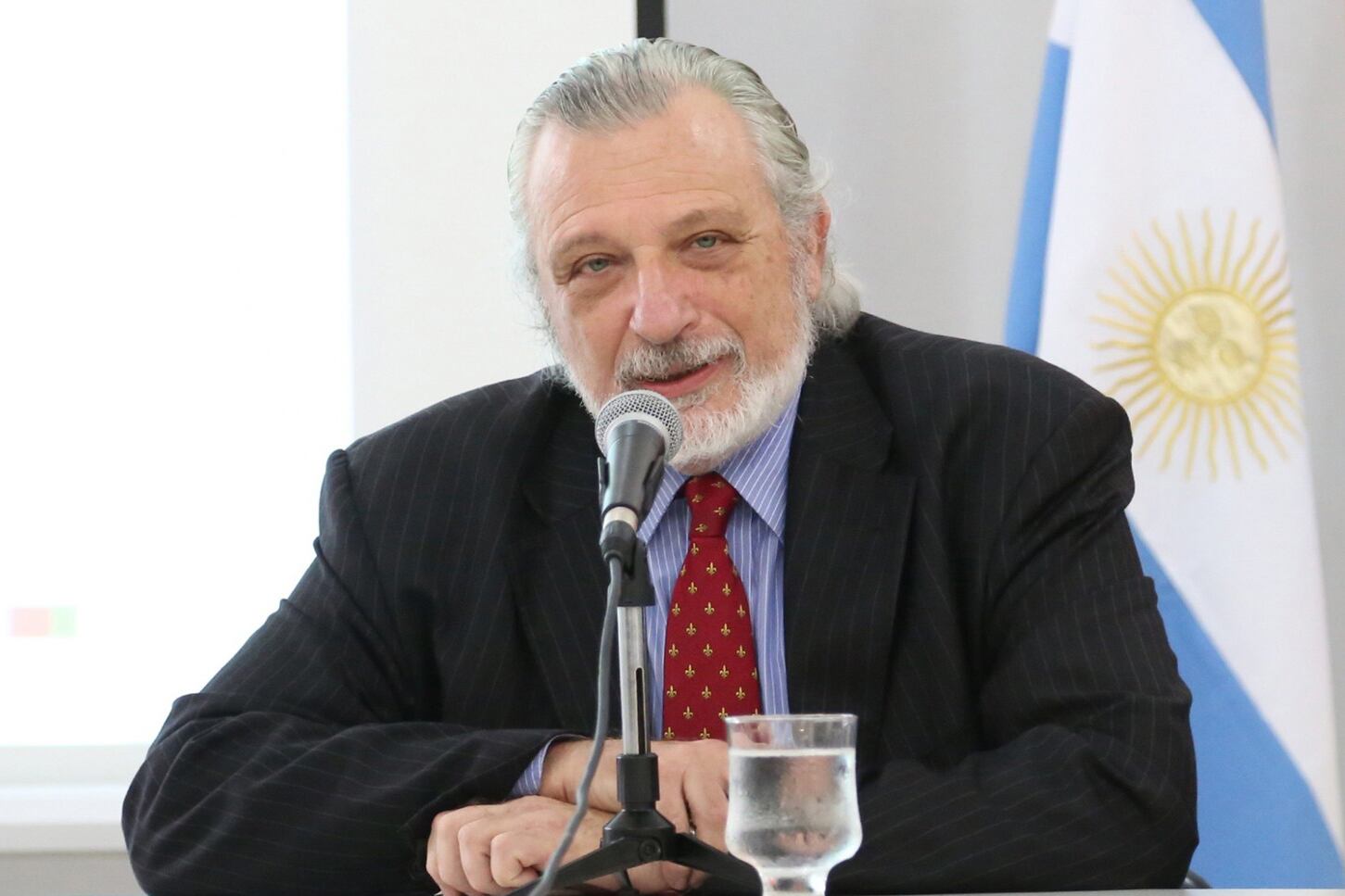 El ministro Silberstein considera que se trata de una iniciativa "estratégica para la gestión".