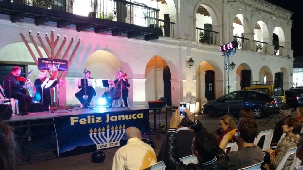 Una celebración de la colectividad judía en el Cabildo
