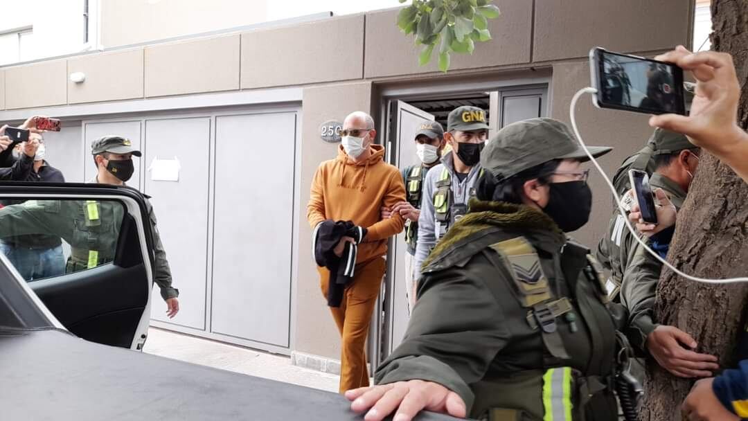 Fue sacado de su domicilio por la Gendarmería. 