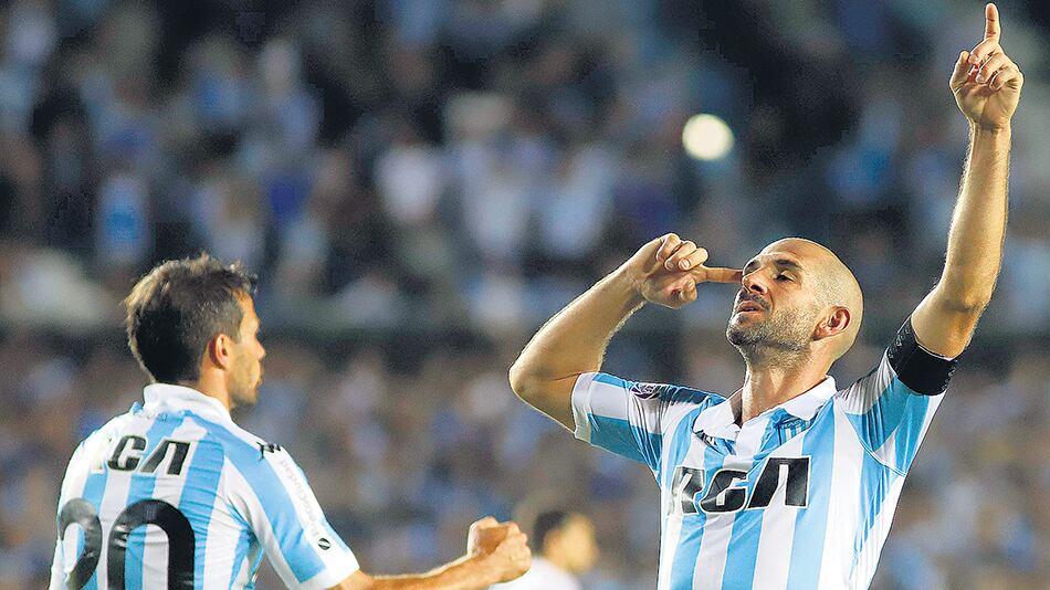 Lisandro López salió campeón y batió el record de goleador más longevo, con 36 años.
