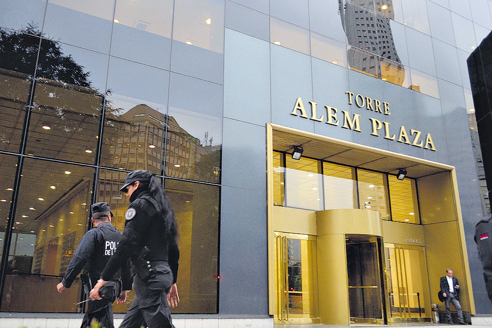 Ayer se realizaron allanamientos en Odebrecht y otras empresas vinculadas con obras de dos plantas potabilizadoras.