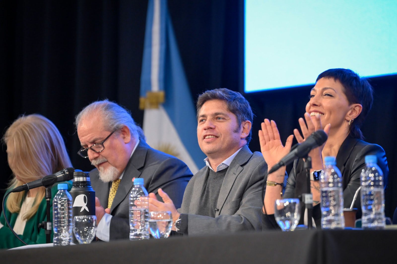 Axel Kicillof y Mayra Mendoza tuvieron su primera foto de campaña. 