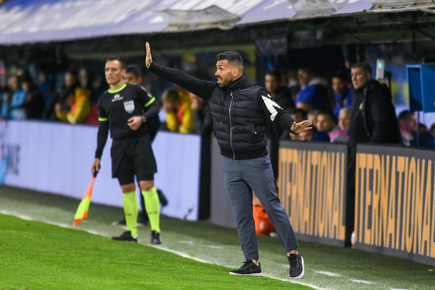 Carlos Tevez dirigió 24 partidos en Central: 6 triunfos, 11 empates y 7 caídas