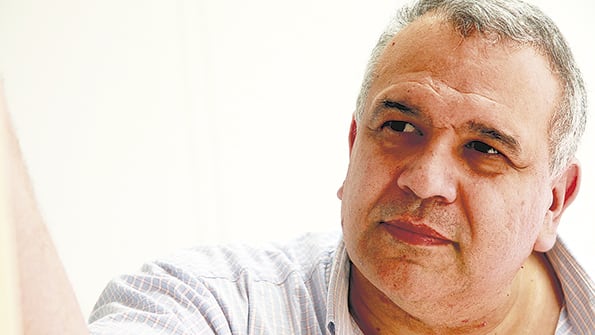 Duarte parafrasea a Nabokov: “No hay que leer con el intelecto ni con el sentimiento, sino con las vísceras”.