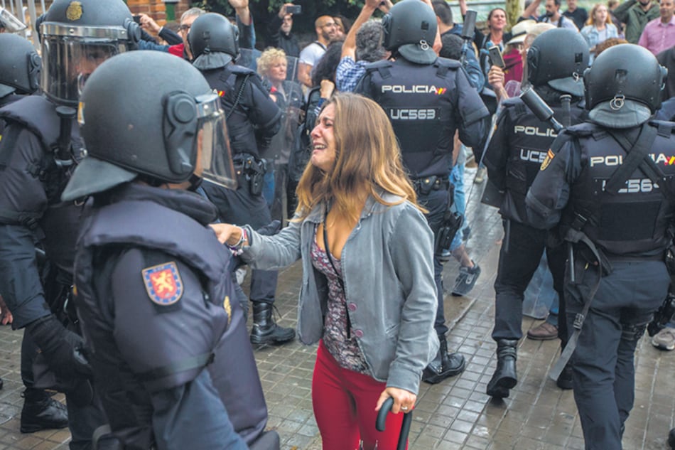 La Policìa Nacional actuó de forma desmesurada para tratar de impedir la votación.