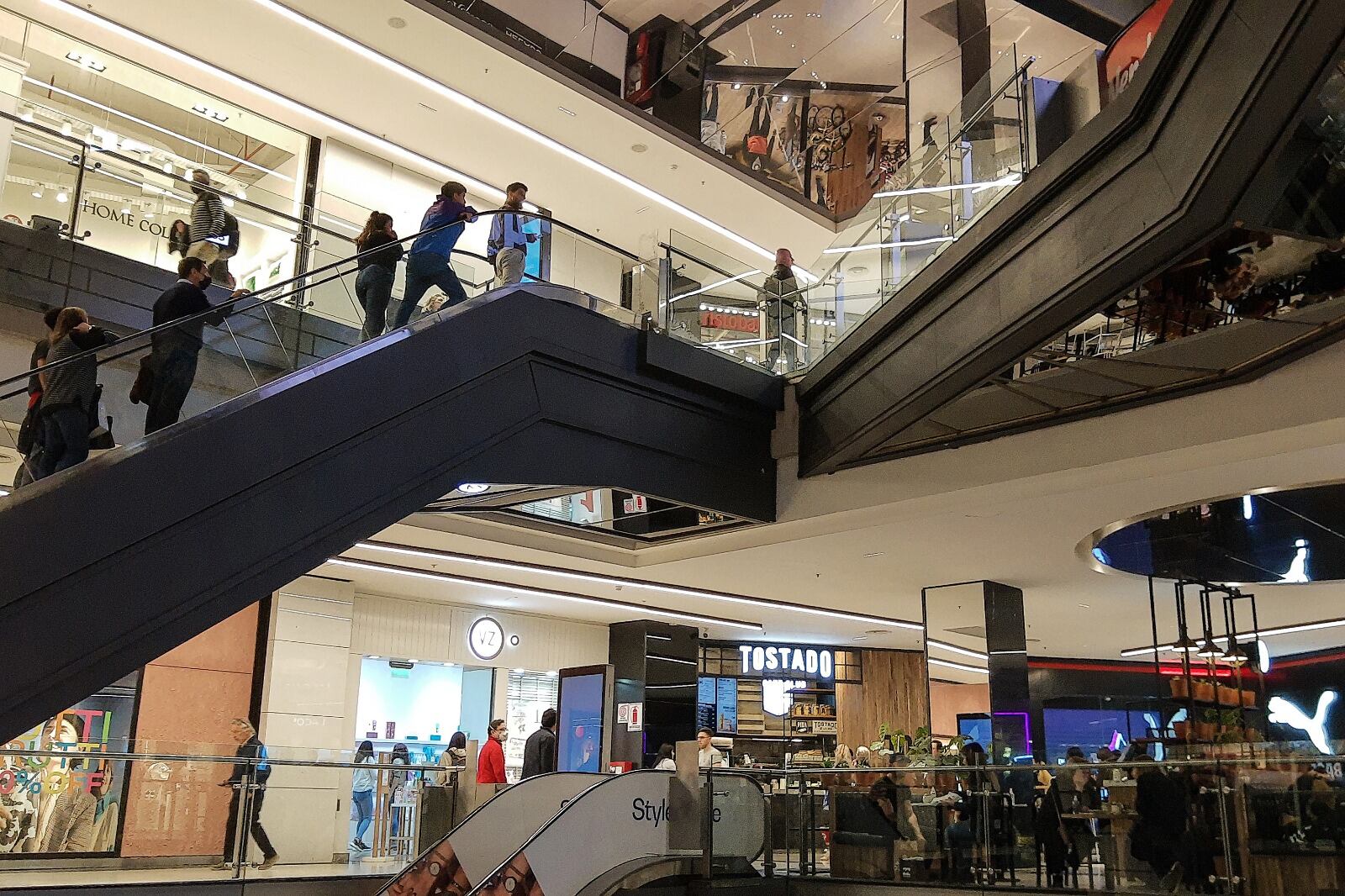 Las ventas en los shoppings crecieron 21,6 por ciento interanual.
