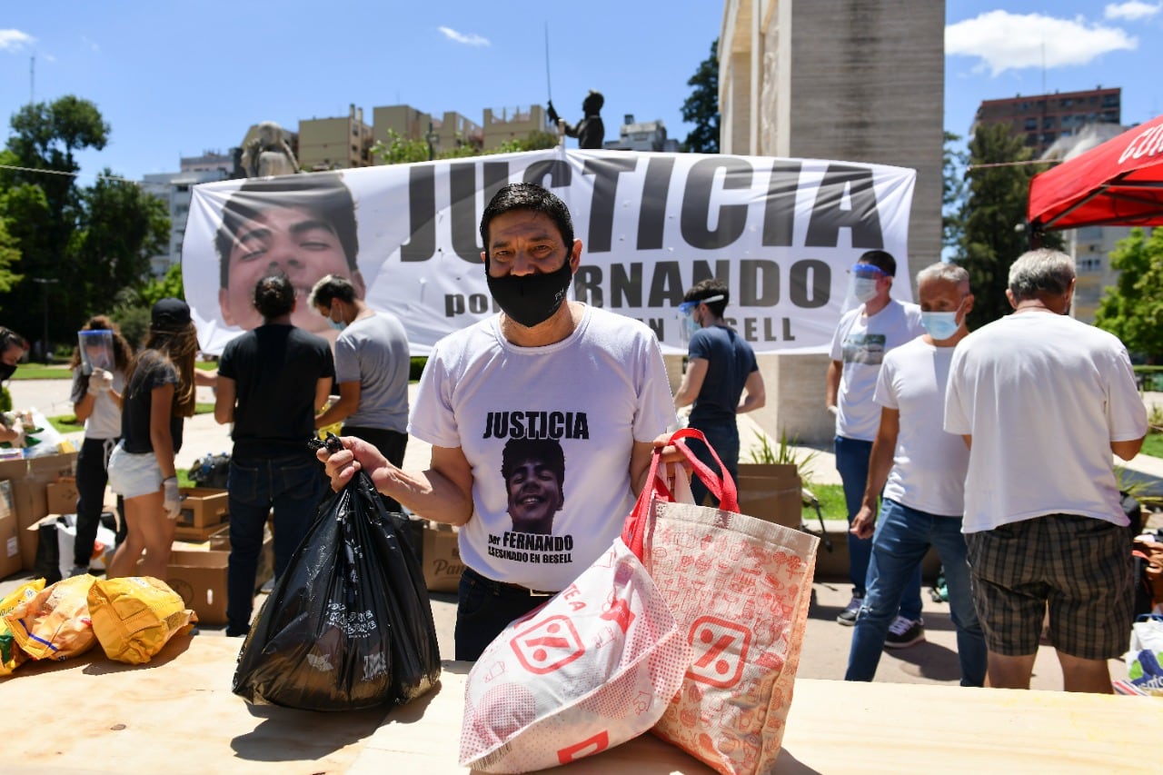 Silvino Báez, padre de Fernando, en el homenaje a su hijo.
