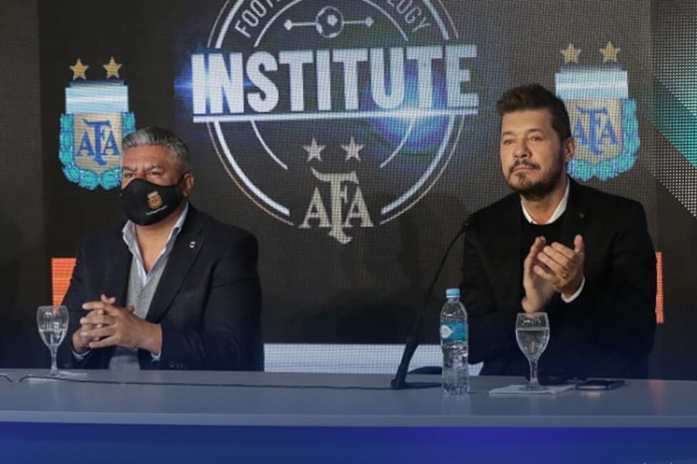 Tapia, al frente de la AFA, y Marcelo Tinelli, por la Liga Profesional.