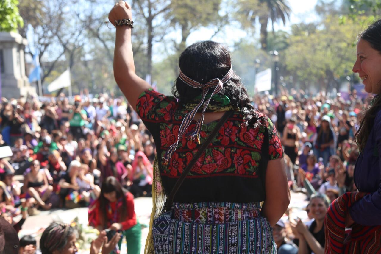 Lolita Chávez, referente de los pueblos originarios de Guatemala, lidera la Asamblea Feminista de Abya Yala