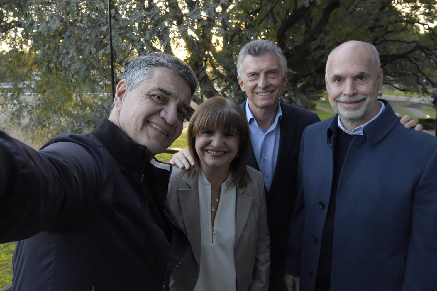 El apoyo a Jorge Macri fue el motivo de la foto de familia con Bullrich, Rodríguez Larreta y Mauricio Macri.