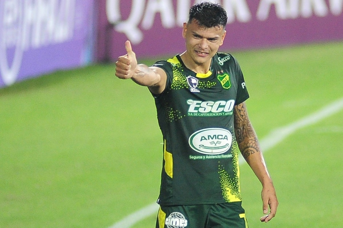 El delantero de Defensa Walter Bou