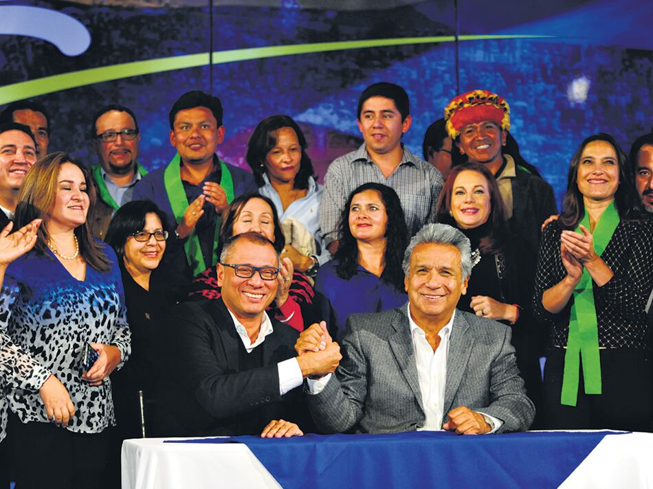 La fórmula Lenín Moreno-Jorge Glas (izq.) celebró el resultado definitivo de la segunda vuelta.
