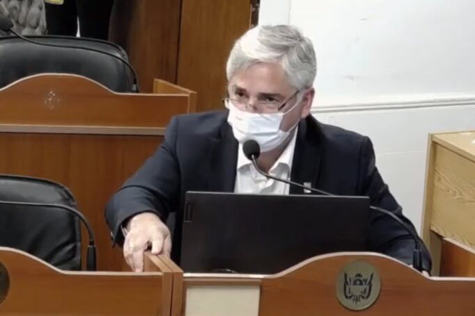 Luis Lobo Vergara en la última sesión de la cámara.