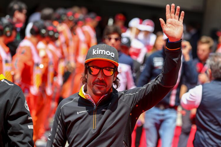 Alonso se va de la Fórmula 1 con los títulos mundiales de 2005 y 2006.
