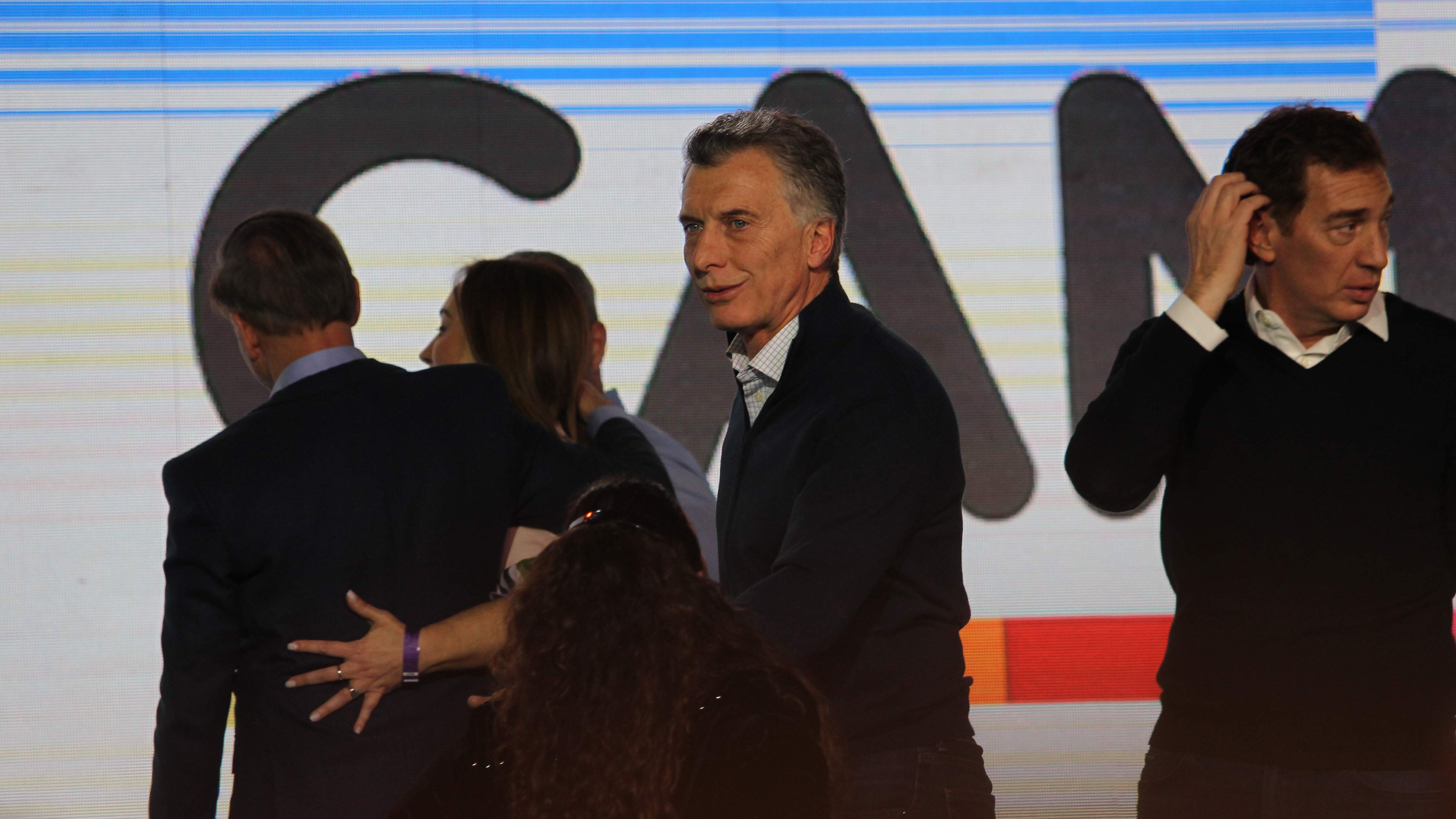 En medio de la demora en la difusión de los datos oficiales de las PASO, Macri reconoció su derrota.